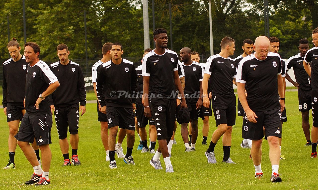 Revivez en photos la reprise de la saison, du club professionnel d’Angers SCO.