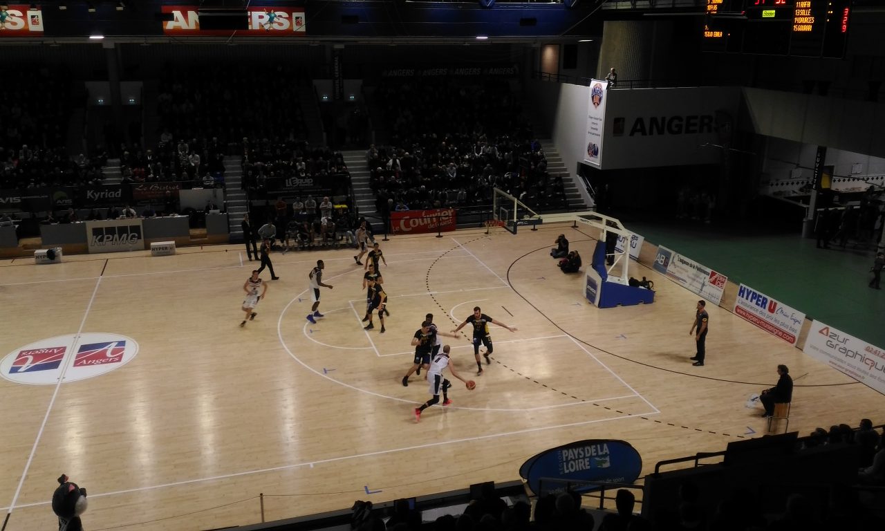 NM1 (12e journée) : Angers BC peut nourrir des regrets avec cette défaite face à Rueil (73-83).