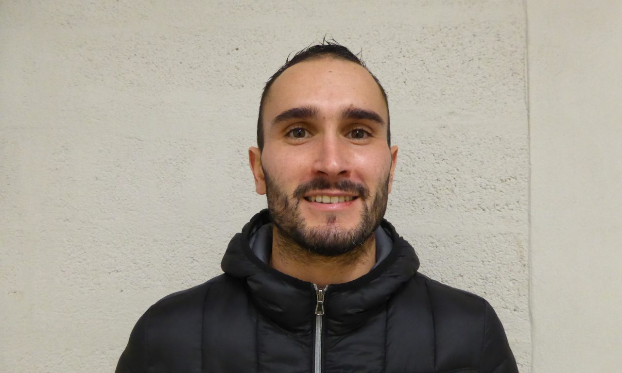 Ma passion pour le football me rend parfois mauvais perdant et râleur.