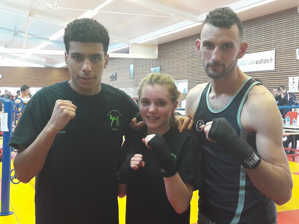 Gros plan sur l’AS Tiercé Boxe Française et sur sa discipline sportive.