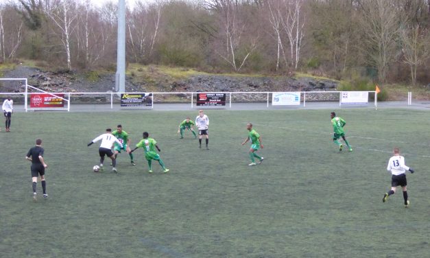 DSR (13e journée) : Match nul logique dans ce derby entre le Foyer de Trélazé et Angers Vaillante (0-0).