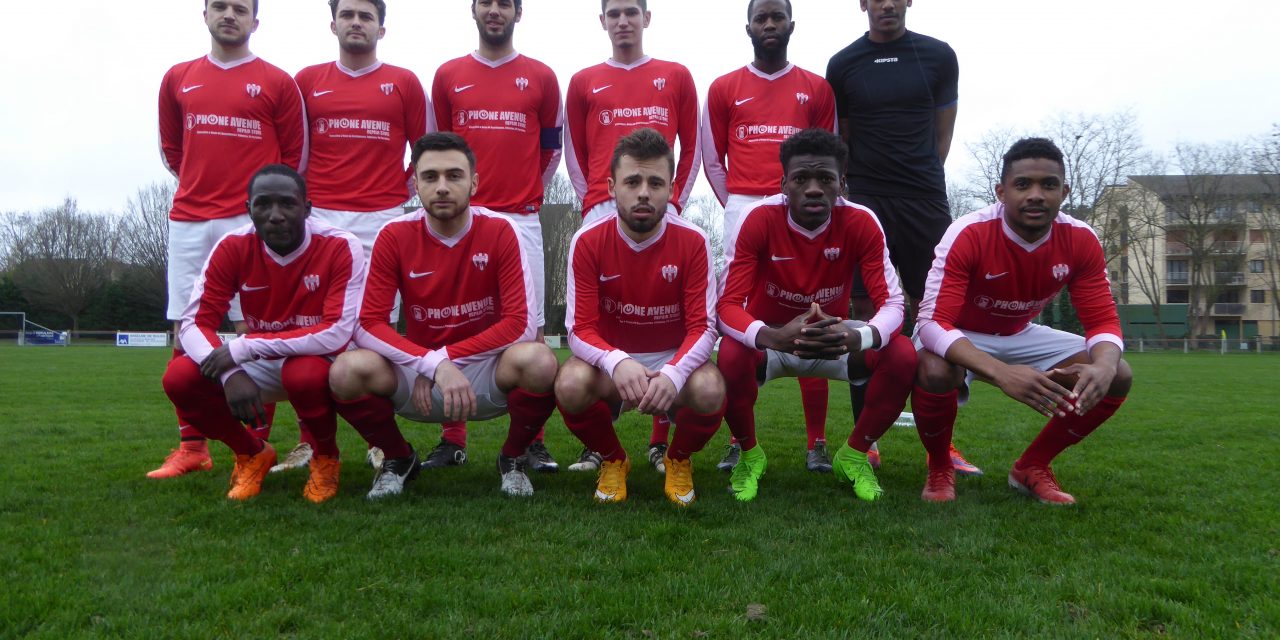 Kenny PHILIPPE : Du pôle gardien de but de l’Intrépide d’Angers au club de Crystal Palace en Angleterre.