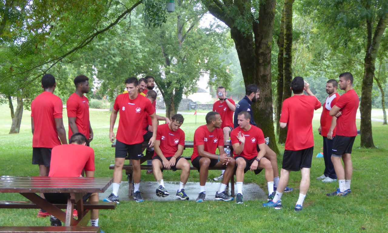 Tournoi de sandball avec l’effectif pro d’Angers-Noyant handball au Lac de Maine le 28 Juillet !
