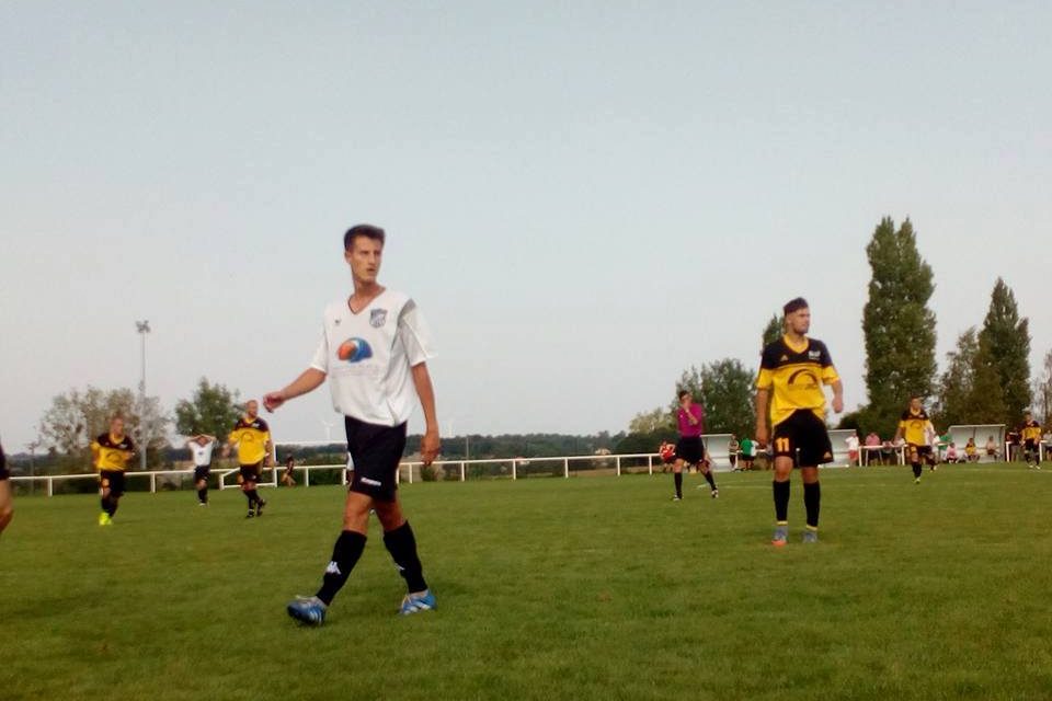 Mené 3-0, Andrezé-Jub-Jallais renverse le score et se qualifie face à Saint-Georges-des-Gardes (4-3).