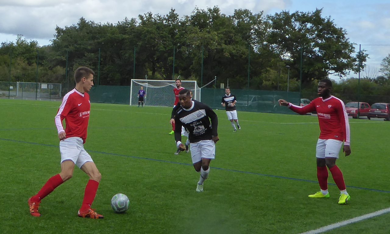 DRH (1ère journée) : Sans faire un grand match, Bouchemaine s’impose face à l’Intrépide (2-1).