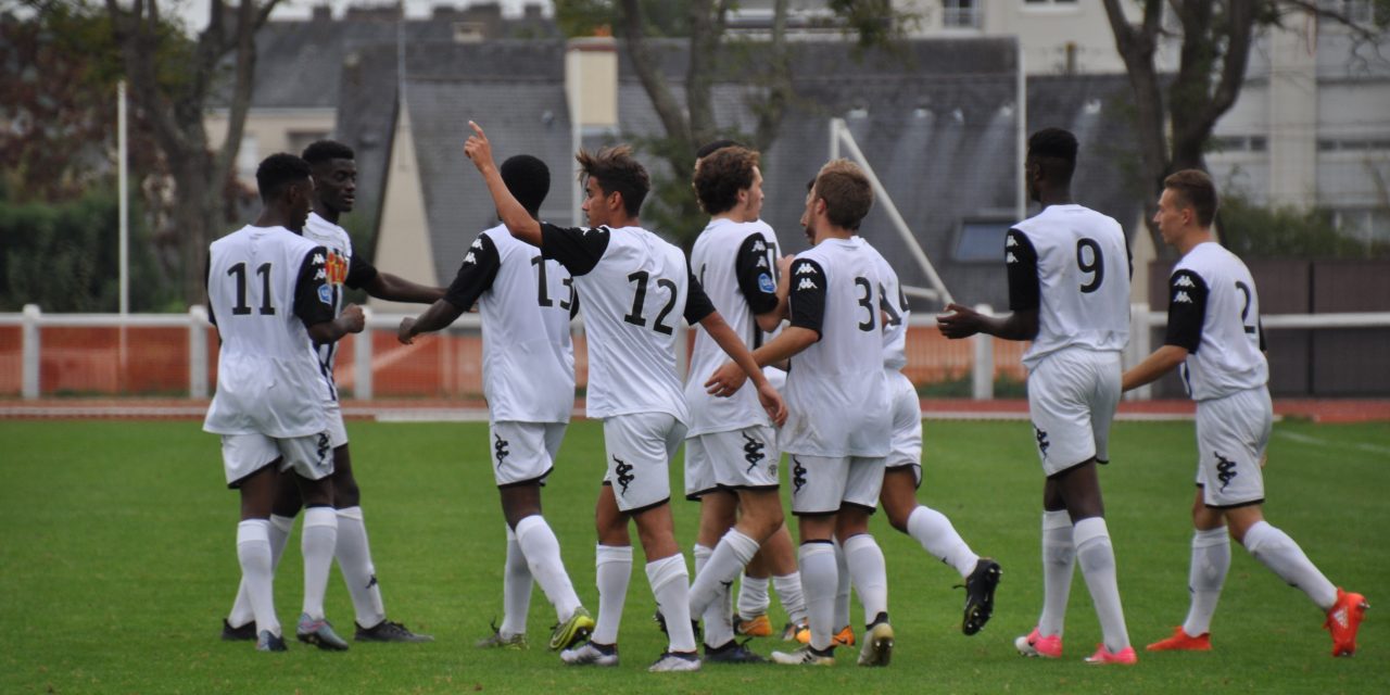Les U19 du SCO solides face à Niort (1-0).