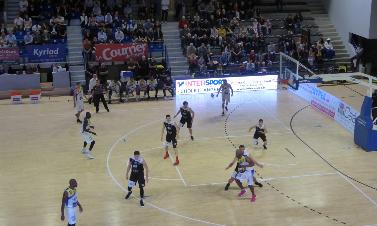 NM2 (6e journée) : L’Étoile Angers Basket s’impose dans la douleur face à Rennes (73-66).