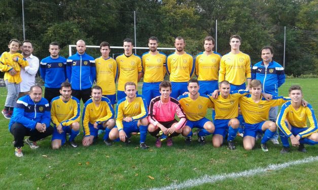 Alexandre VIAUD : Je suis fier de porter ce maillot aux couleurs jaune et bleu.