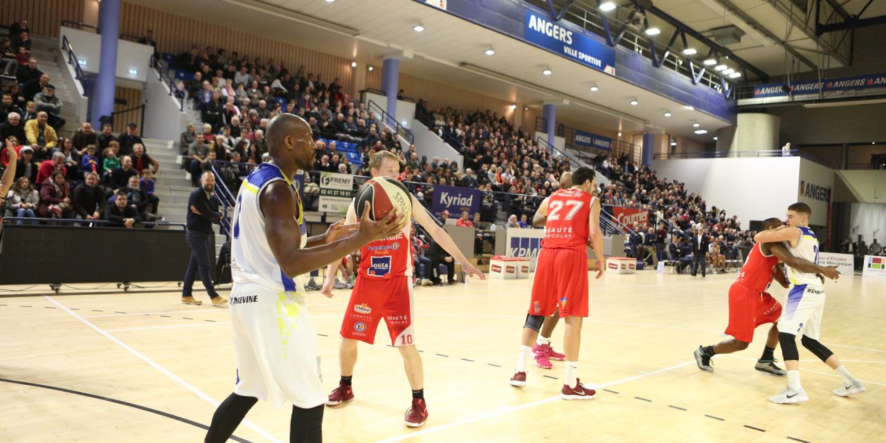 NM2 (11e journée) : L’Étoile Angers Basket fait la différence en fin de match (86-56).