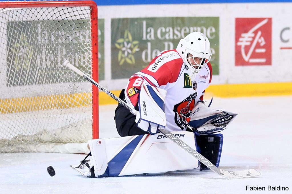 Martin SUREK a été auteur de 92,11% d'arrêts (35/38) lors du match, dont l'arrêt décisif sur lequel il se blessera (photo : Fabien BALDINO).