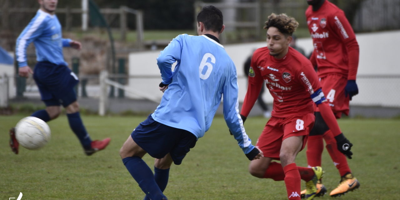 D1 – Gr. B : ChristopheSéguinière écarte un concurent en s’imposant 4 à 1 dans le derby du Choletais
