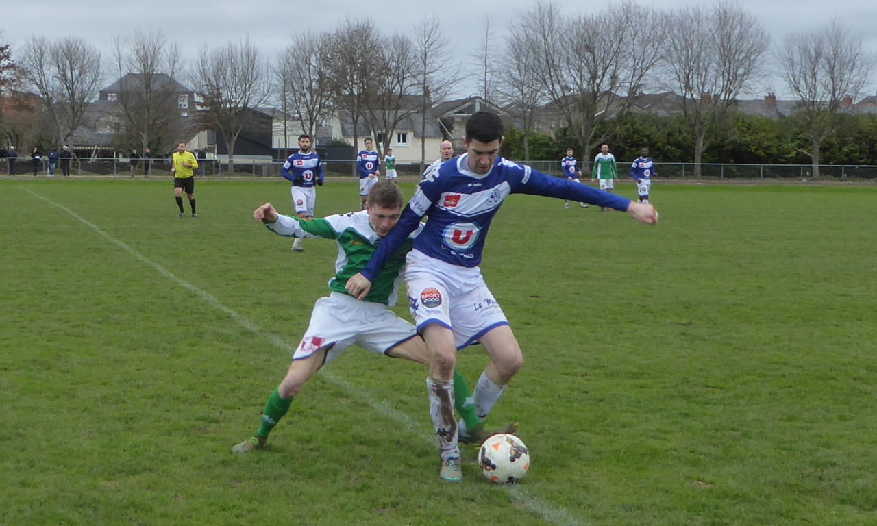 DRH (13e journée) : Angers NDC a su être efficace au bon moment face à Blain (4-0).