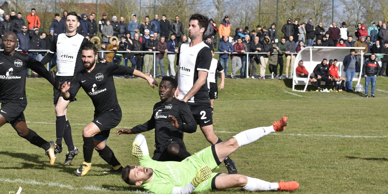 D1 – Gr. A (14e journée) : Pas de vainqueur dans le choc au sommet entre Cholet FCPC et la SP Mazières !