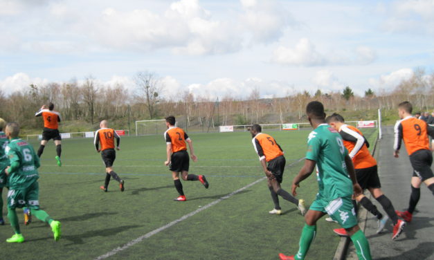 DSR (16e journée) : Le Foyer Trélazé enchaîne face à la Vaillante Angers (2-1) et recolle au classement.