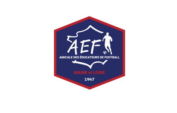 L’Amicale des Éducateurs de Football du Maine-et-Loire propose des observations de séance.