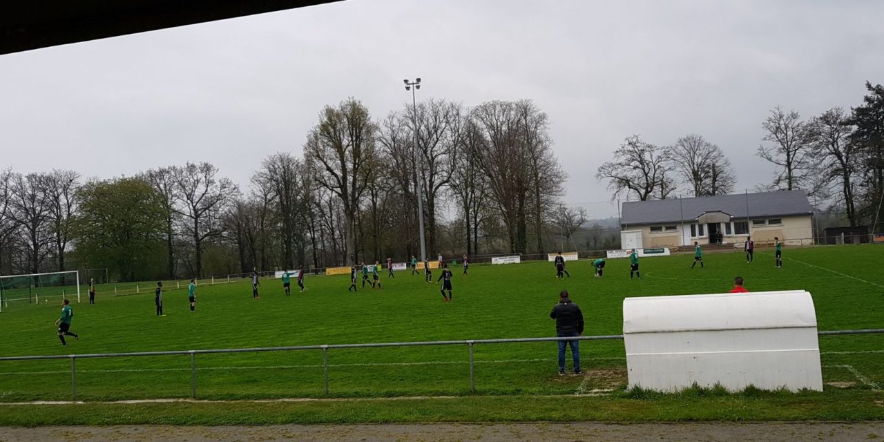 D1 (17e journée) : Cholet FCPC a totalement maîtrisé son sujet à Pouancé (8-1).