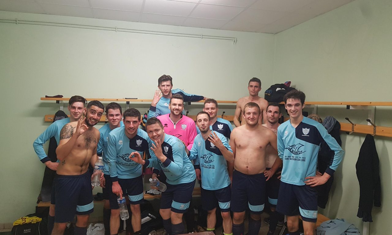 D3 et D4 (17e journée) : Carton plein pour le Saint-MathMénitRé FC face à Jumelles (4-0) et Thouarcé-Layon (b) (4-2).