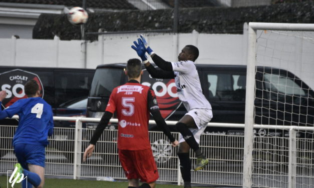 DH (20e journée) : Le leader Saumurois tenu en échec par une belle équipe du SO Cholet B (0-0).