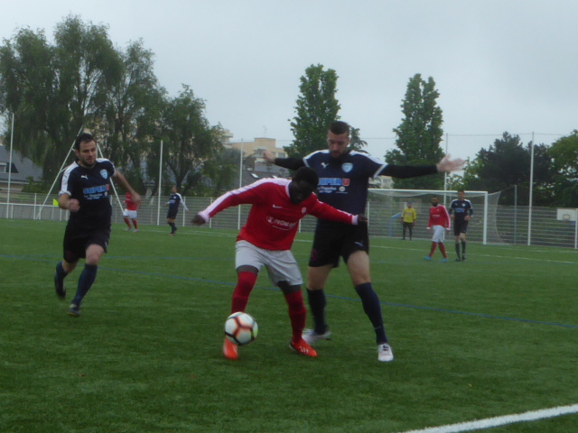 DRH (20e journée) : L’Intrépide d’Angers et l’Entente Sportive Côte de Lumière se quittent dos à dos (0-0).
