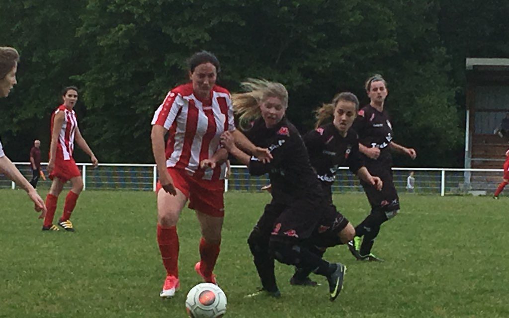 R2 (18e journée) : Un dimanche difficile pour les choletaises qui s’inclinent lourdement au Mans Gazelec (7-1).