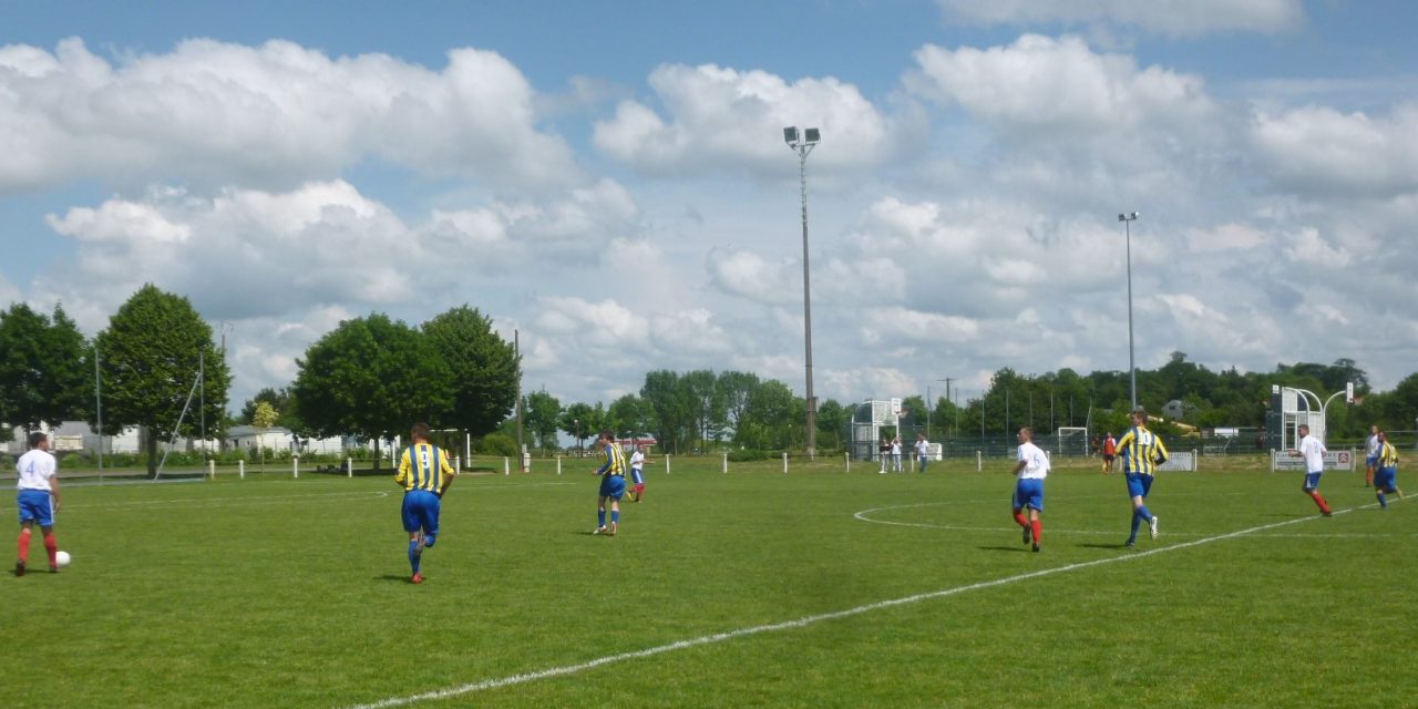 D2 (22e journée) : Avec ce match nul face à Sainte-Gemmes-sur-Loire (3-3), Val d’Erdre-Auxence obtient son maintien.