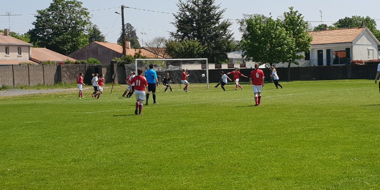 Régionale 2 féminine (17e journée : Belle victoire des Choletaises face à Mouzillon (2-0), qui consolident définitivement leur troisième place.