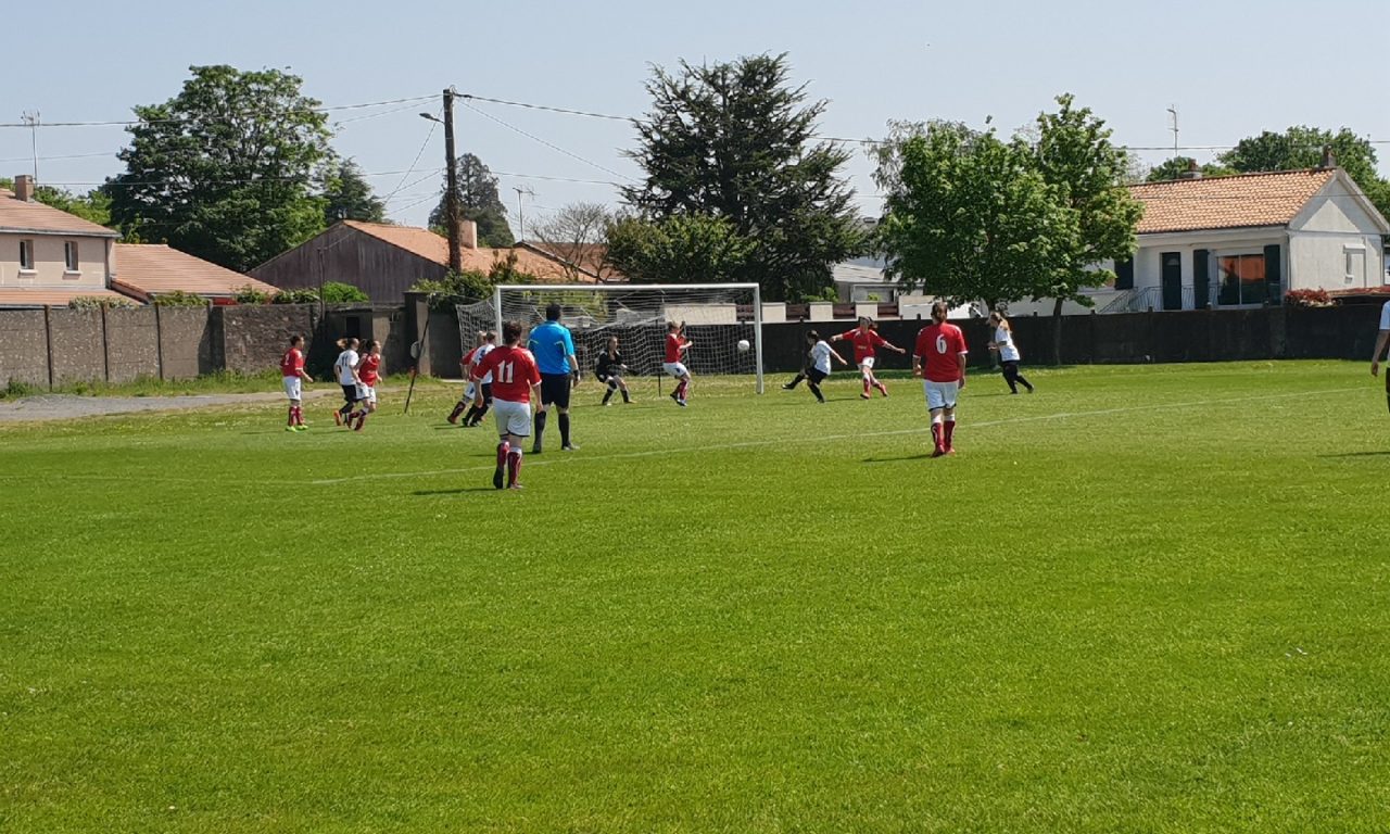 Régionale 2 féminine (17e journée : Belle victoire des Choletaises face à Mouzillon (2-0), qui consolident définitivement leur troisième place.