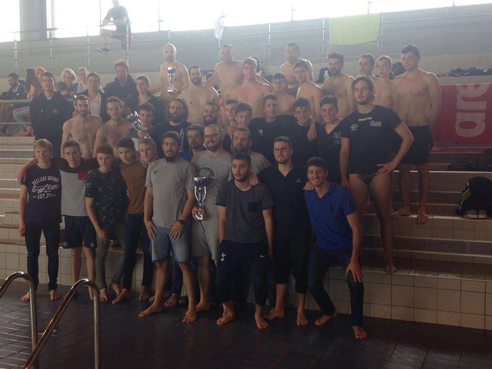 Angers (b) a tout donné et prend la seconde place.