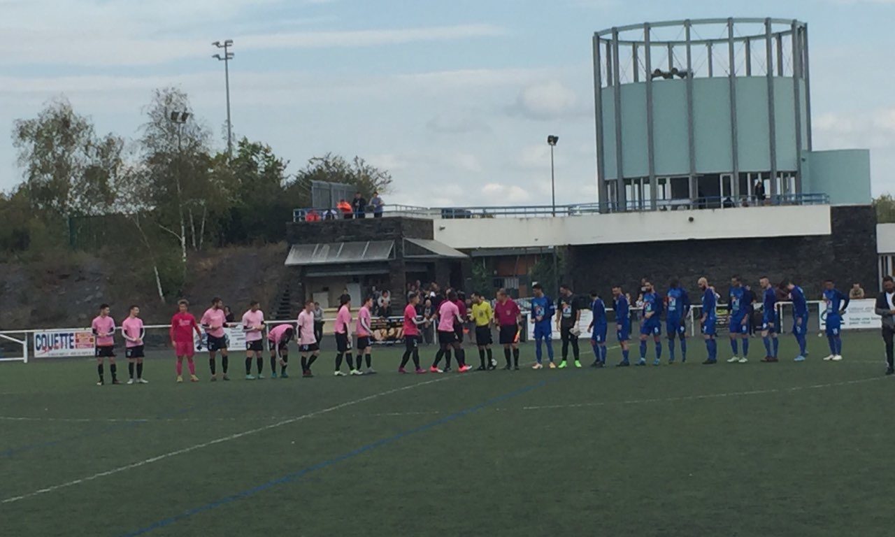Coupe des Pays de la Loire (4e Tour) : Victoire logique du Foyer de Trélazé face la Bayard de Saumur (5-1).