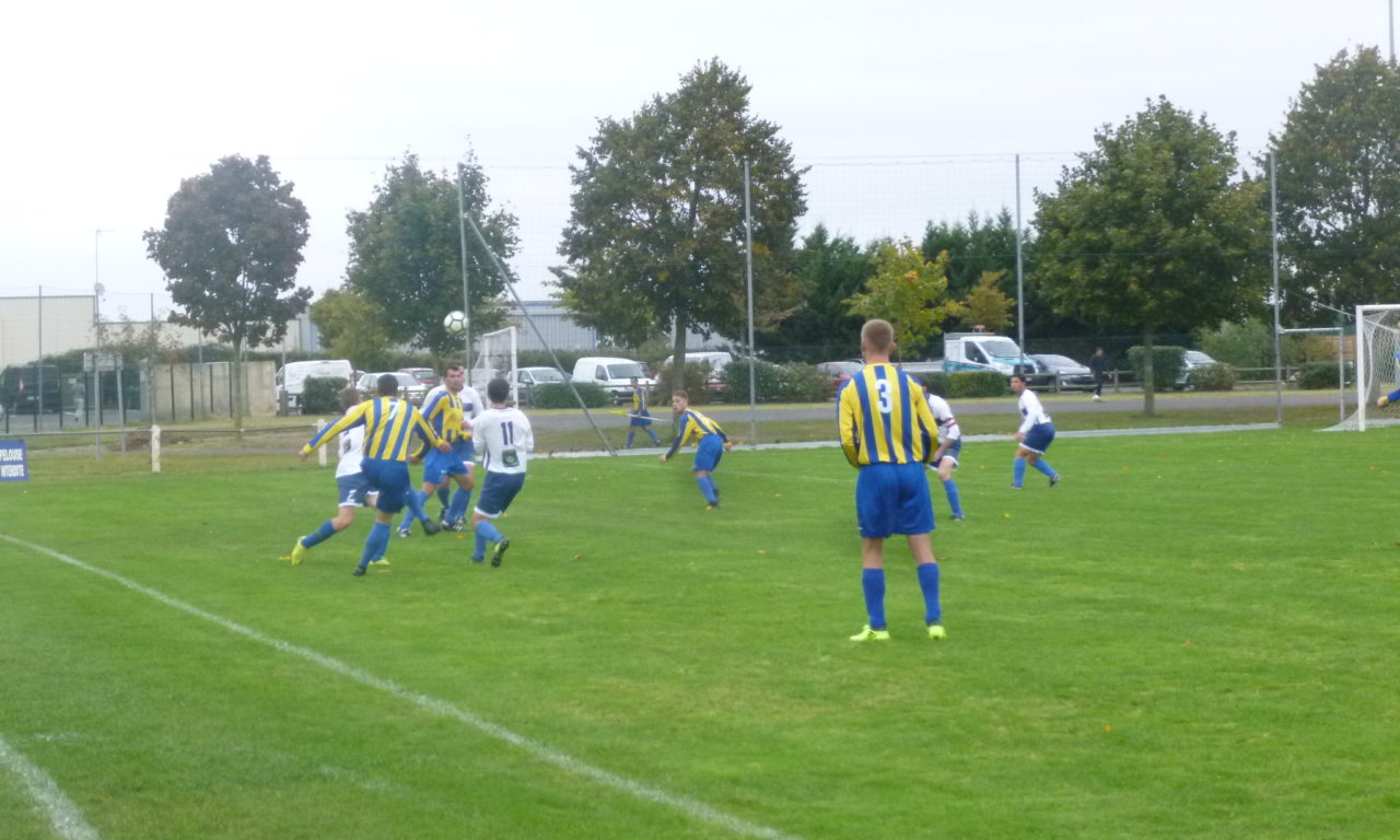 D2 (3e journée) : Val d’Erdre-Auxence est redescendu sur terre face à Pomjeannais (0-3).