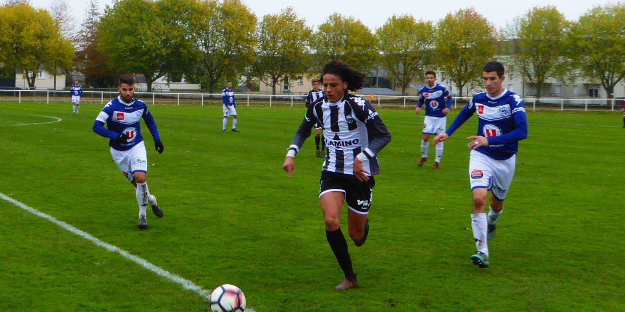 Coupe des Pays de la Loire (5e Tour) : Angers NDC a manqué de réussite face à une équipe de Basse-Goulaine bien organisée (1-2).