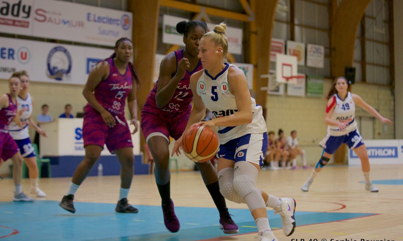 Les filles du Saumur Loire Basket 49 s’imposent largement face aux espoirs de Tarbes (112-71) !