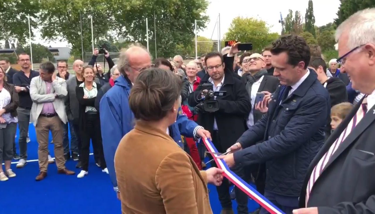 Le terrain de hockey sur gazon du stade Josette et Roger Mikulak a été inauguré, ce mercredi 10 octobre 2018.