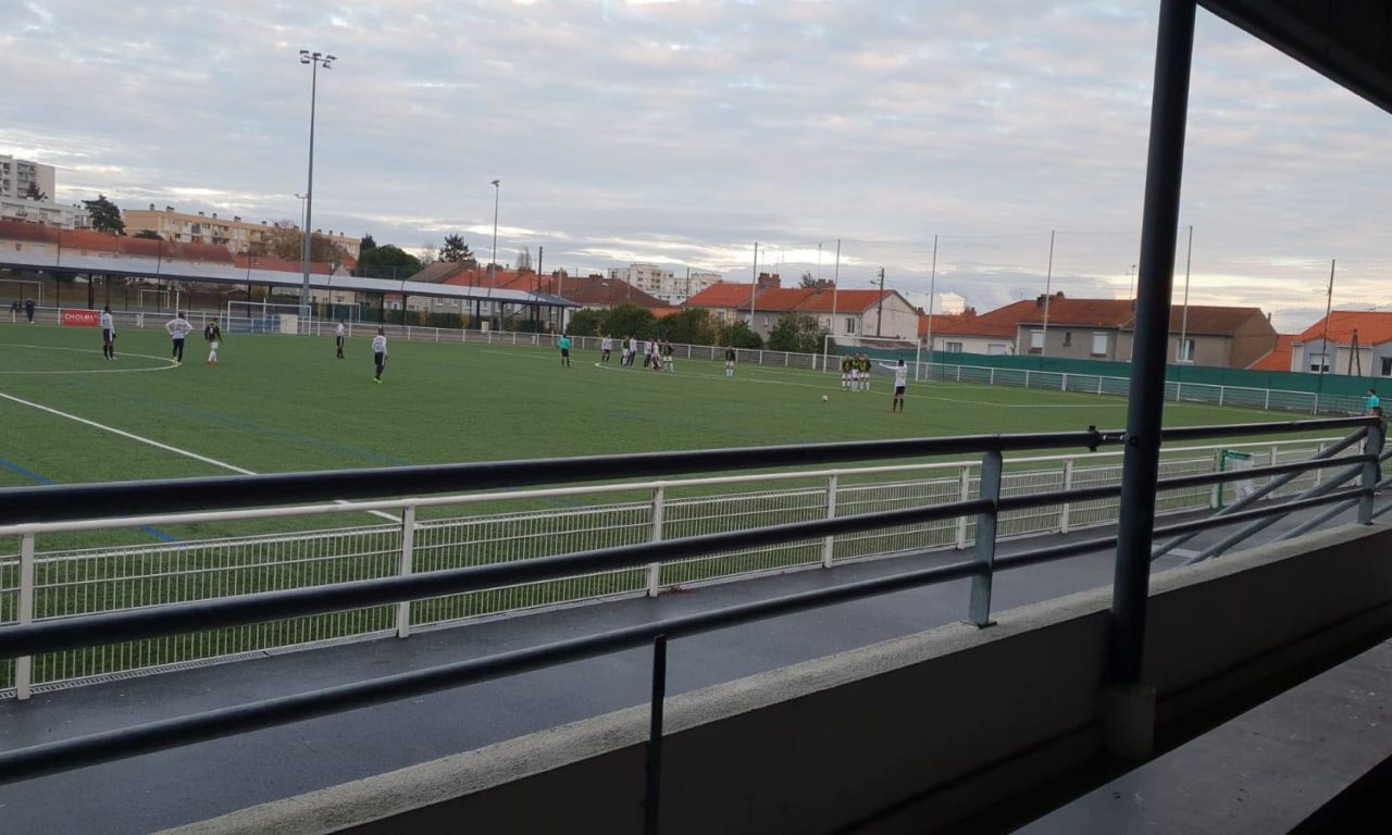 R3 (7e journée) : Une victoire longue à se dessiner pour le Cholet FCPC face à la Roche-sur-Yon VF (c) (2-0).
