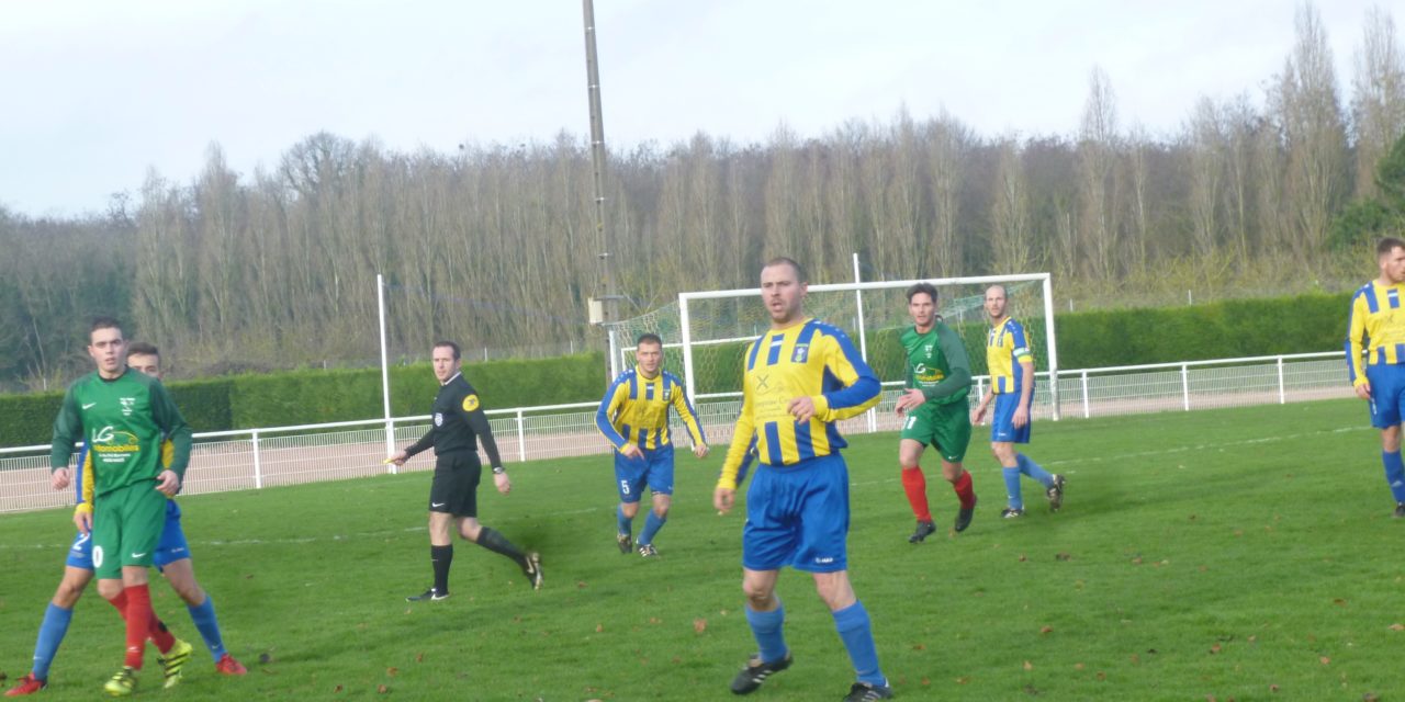 D2 (10e journée) : Val d’Erdre Auxence a payé cash ses erreurs à Mazé (4-0).