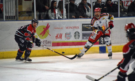 Ligue Magnus (34e journée) : Angers sombre face à Grenoble dans un festival de buts (10-5).