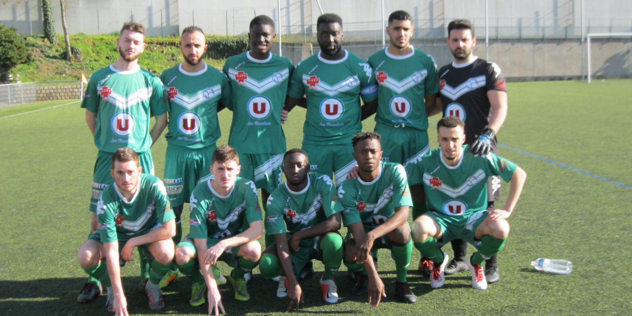 Régional 2 (14éme journée): La Vaillante Angers trop généreuse s’incline face à Ernée (3-4) !