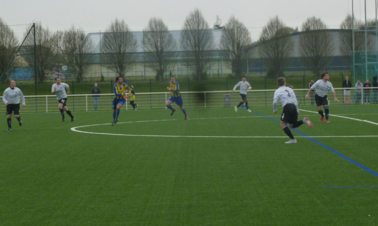 D2 (17e journée) : Val d’Erdre-Auxence n’a pas été assez efficace pour obtenir la victoire à Montreuil-Juigné (b) (1-1).