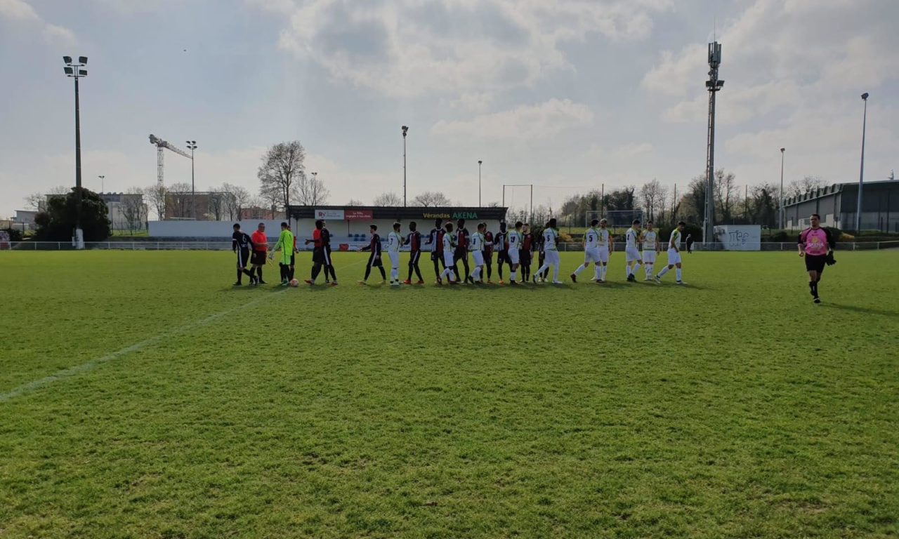 R3 (17e journée) : Une équipe aux deux visages du Cholet FCPC s’incline à la Roche-sur-Yon VF (3-1).