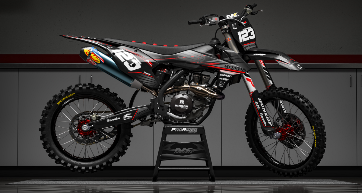 Déco motocross : pourquoi choisir un kit déco plutôt qu’une peinture ?