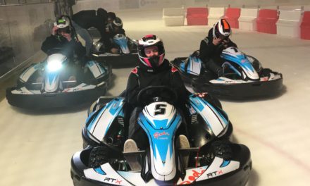 L’animation Karting sur glace permet au public de découvrir les joies de la glisse différemment.