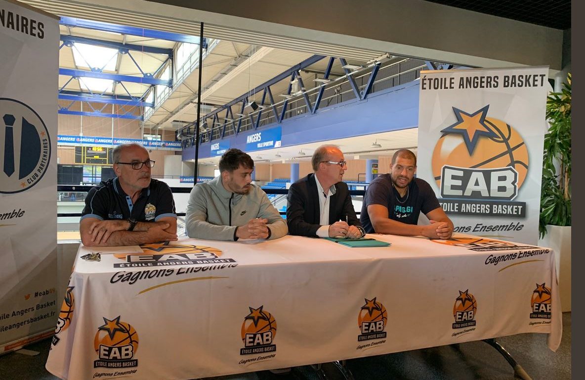 Louis WEBER et Jason JONES signent à l’Étoile Angers Basket (NM1).
