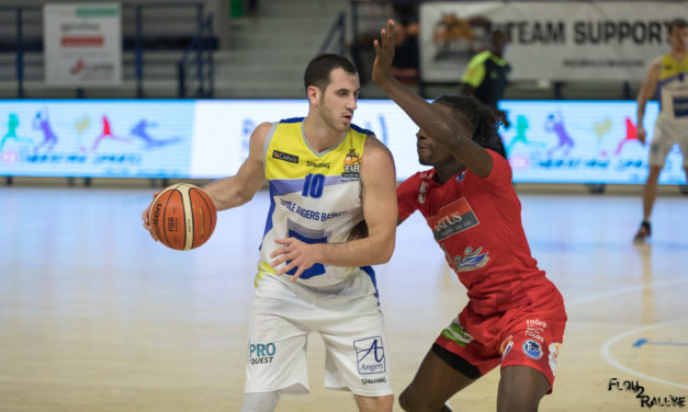 NM1 (J1) : Angers débute par une victoire face à Tours (84-72).
