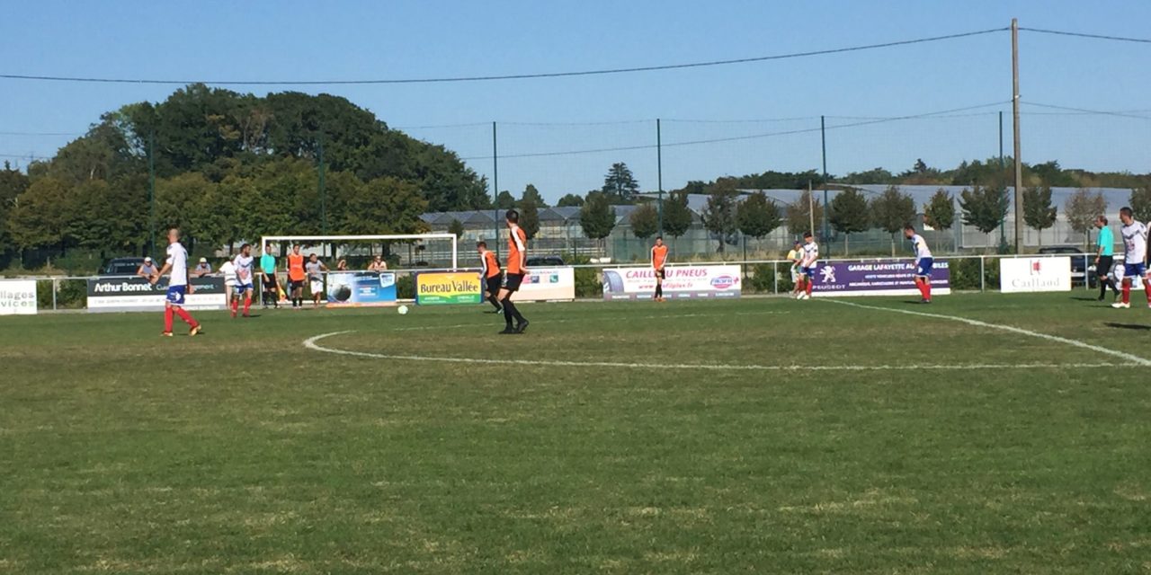 Le Foyer a été supérieur, même si Sainte-Gemmes a bien résisté (2-0).