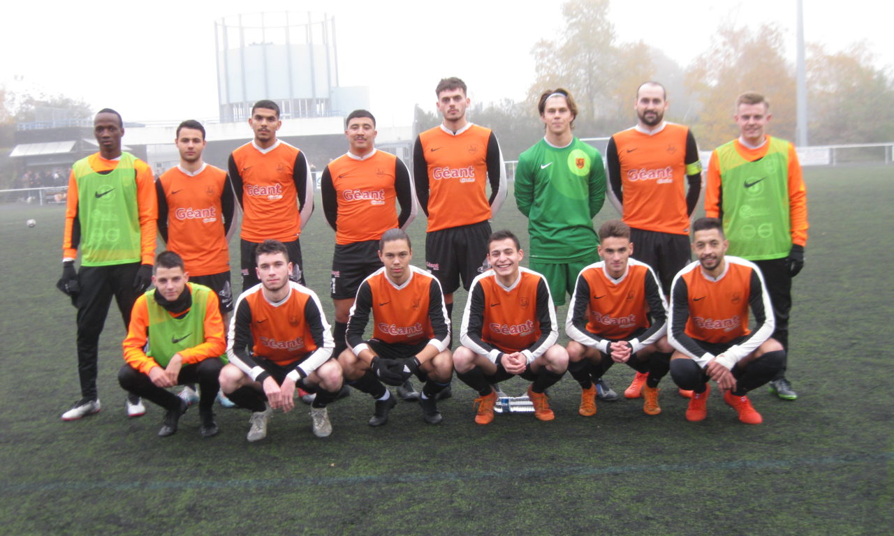 Régional 2 (7éme journée): Le Foyer Trélazé s&rsquo;impose au courage contre la Saint-Pierre-Montrevault (3-1)