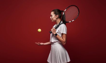 Le matériel indispensable pour jouer au tennis.