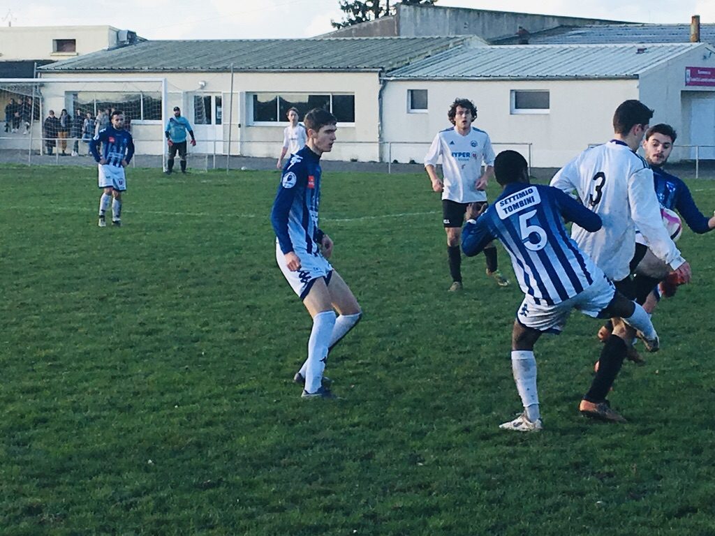 Coupe Anjou (16ème) : Angers NDC se qualifie logiquement