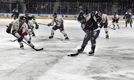 LM (J37) : Les Ducs d’Angers remportent une victoire avec ténacité à Chamonix (5-4).