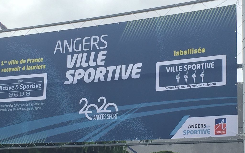 Signature d’un protocole d’accord entre la Ville d’Angers et la Fédération Française d’Athlétisme.