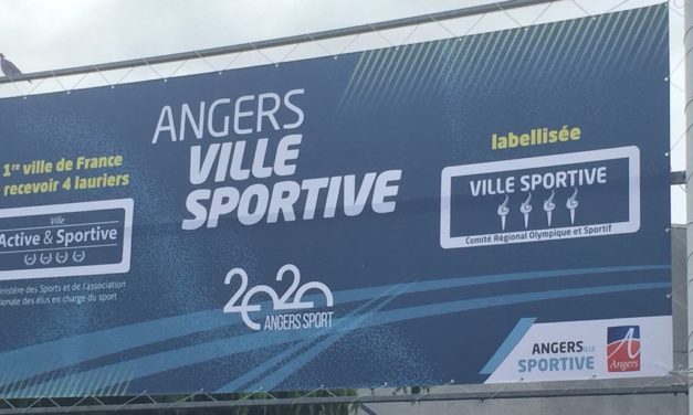 Signature d’un protocole d’accord entre la Ville d’Angers et la Fédération Française d’Athlétisme.